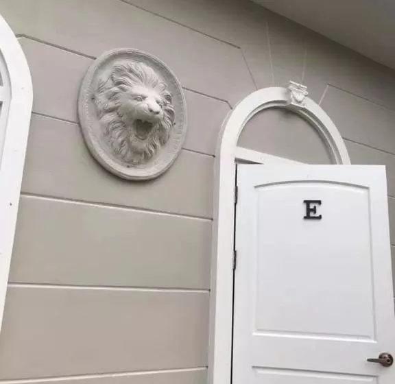 ベッドアンドブレックファースト Je T Aime Cafe & Villa