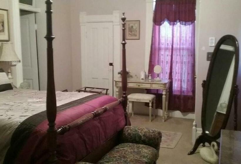 住宿加早餐  Smithville Historical Museum And Inn