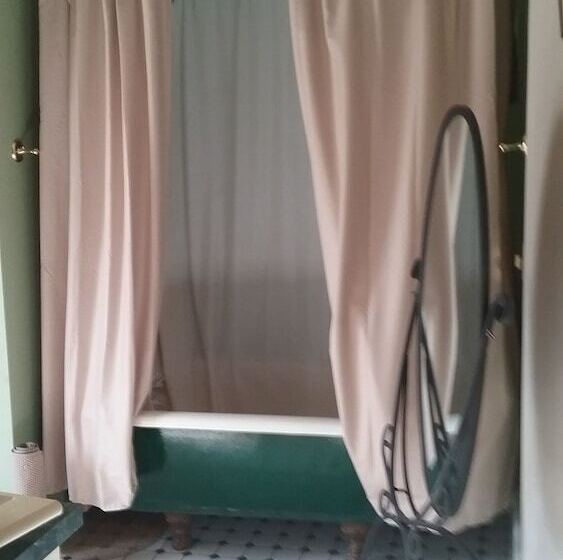 住宿加早餐  Smithville Historical Museum And Inn