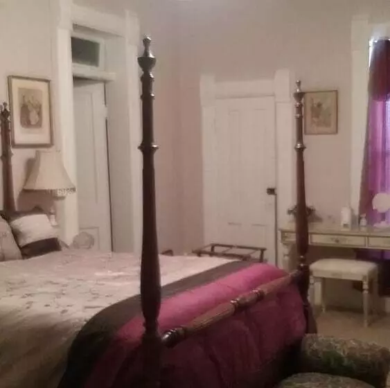 Aamiaismajoitus (B&B) Smithville Historical Museum And Inn