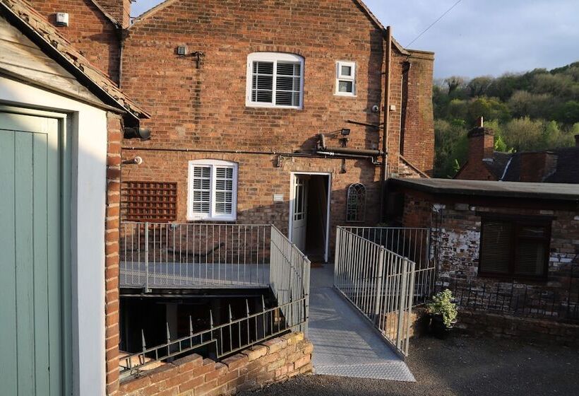 ペンション Bridgeside Rooms