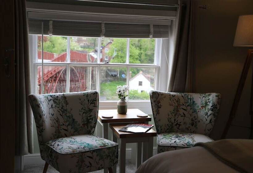 ペンション Bridgeside Rooms