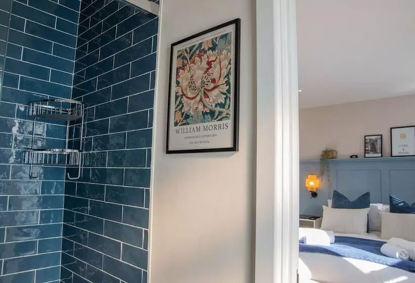 Majatalo Bridgeside Rooms