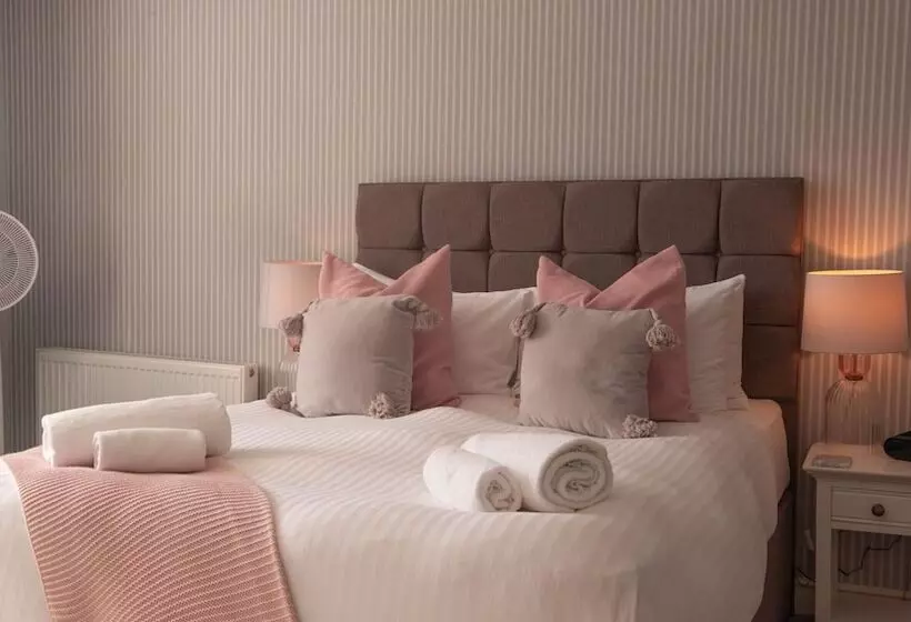 Majatalo Bridgeside Rooms