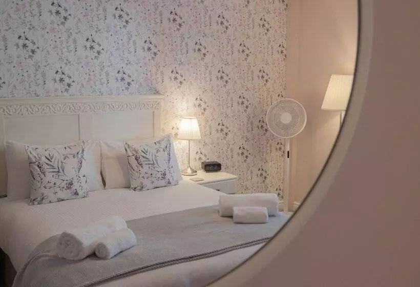 Majatalo Bridgeside Rooms