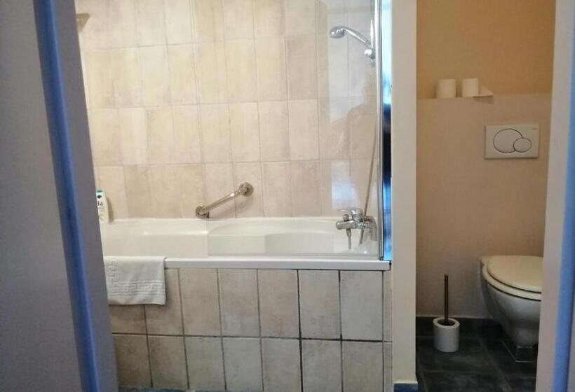 Пансион Chambres D´hôtes Le Cèdre Bleu