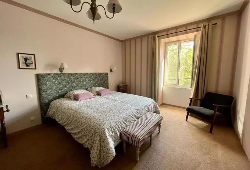 ペンション Chambres D´hôtes Le Cèdre Bleu