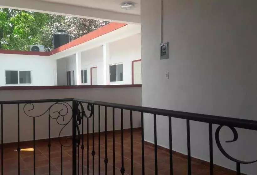 Majatalo Hostal Casa Clavel