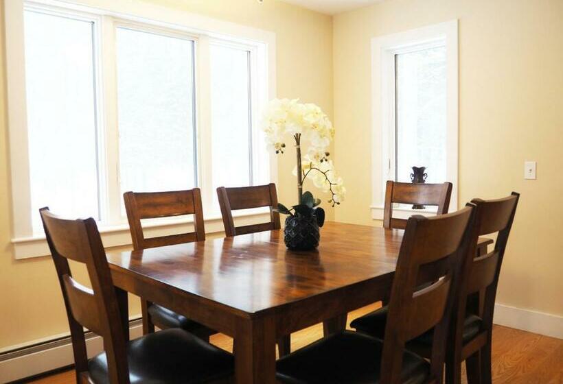 بنسيون Modern House Family Retreat