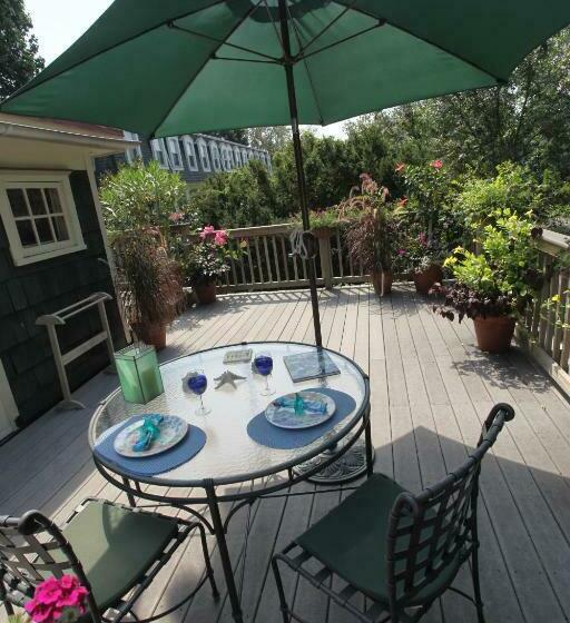 پانسیون Thomas Webster House