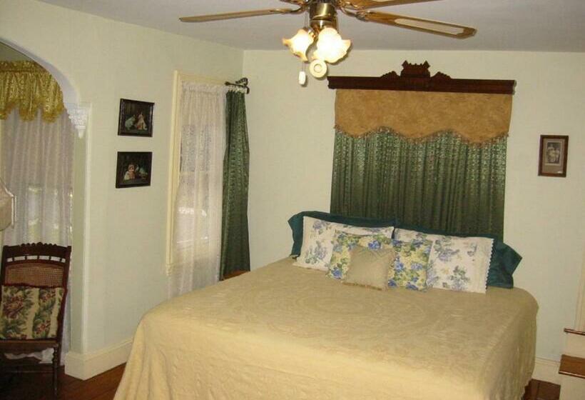 پانسیون Thomas Webster House