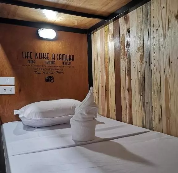 هاستل Michel Inn Coron