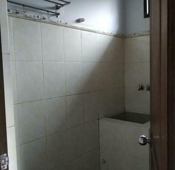 فندق صغير Ngebel Indah