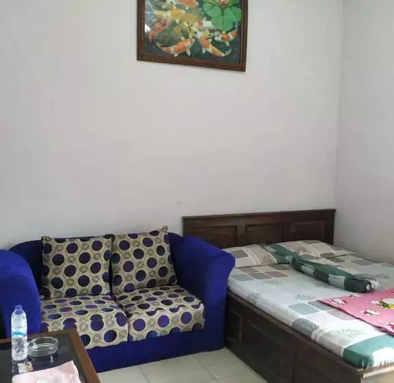 هاستل Ngebel Indah