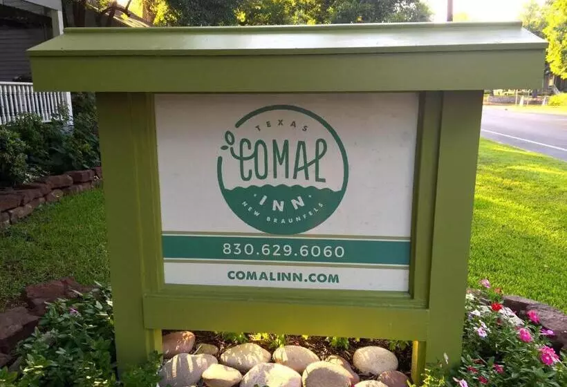 Aamiaismajoitus (B&B) Comal Inn