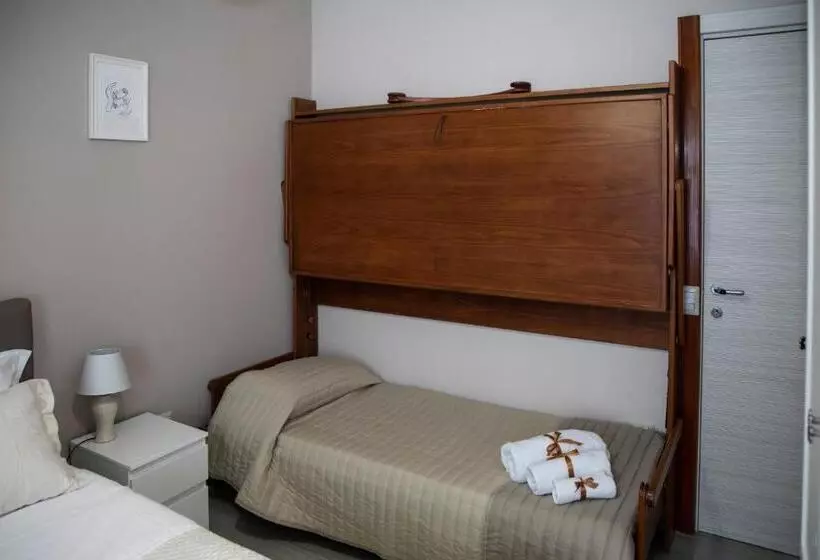 تختخواب و صبحانه L  Albero Di Giada