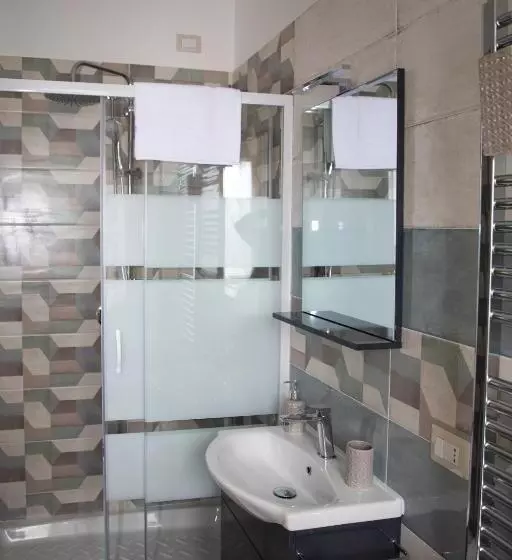 تختخواب و صبحانه L  Albero Di Giada