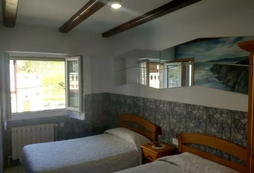 هتل Agerre Goikoa Agroturismo
