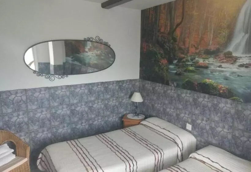 هتل Agerre Goikoa Agroturismo
