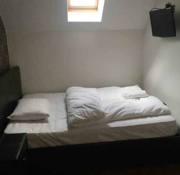 膳宿费 Benjamin Guest House