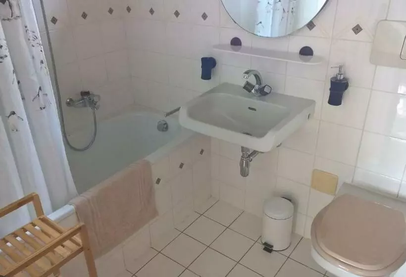 ペンション Guest House La Sereine