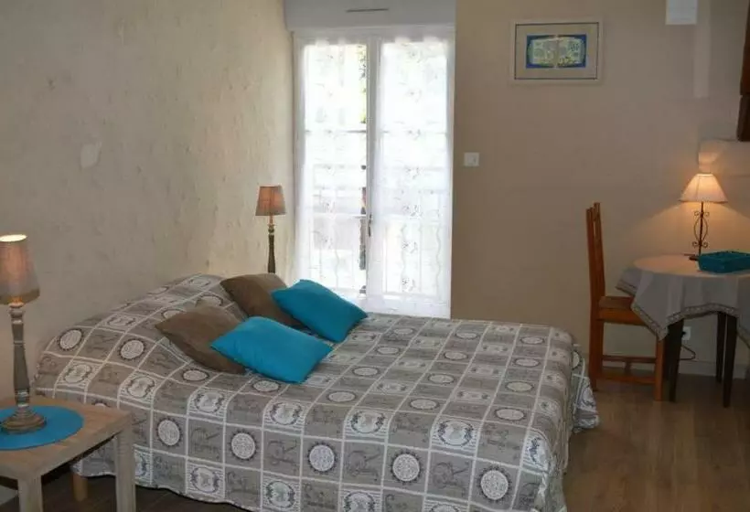 Majatalo La Perronière