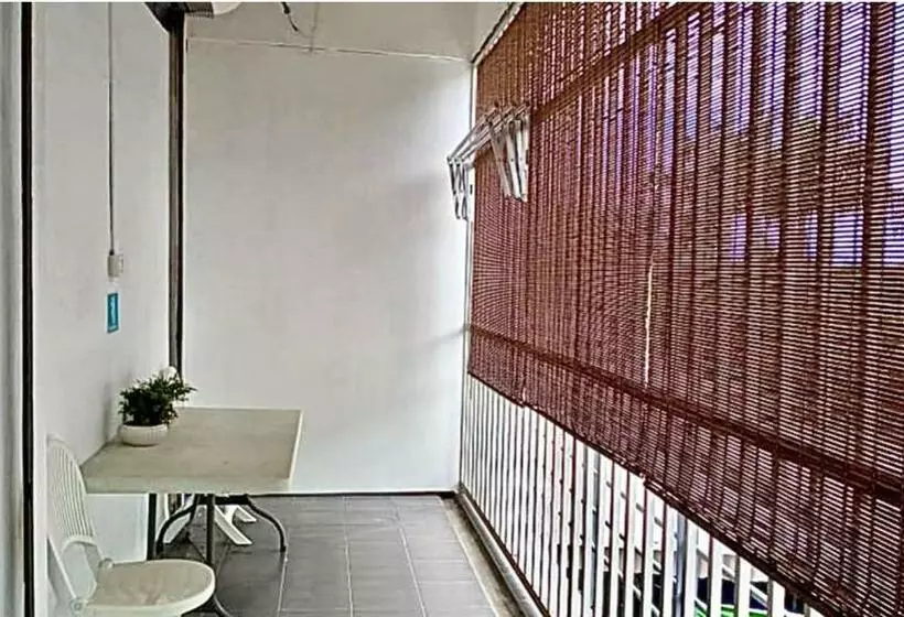 ユースホステル Ozzy Lodge Semporna