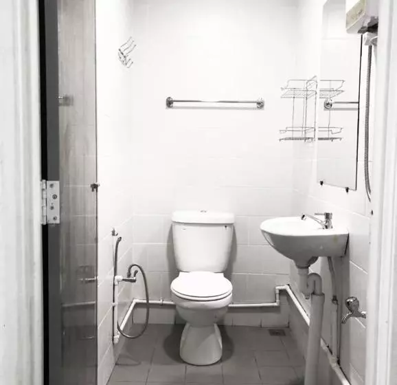 ユースホステル Ozzy Lodge Semporna