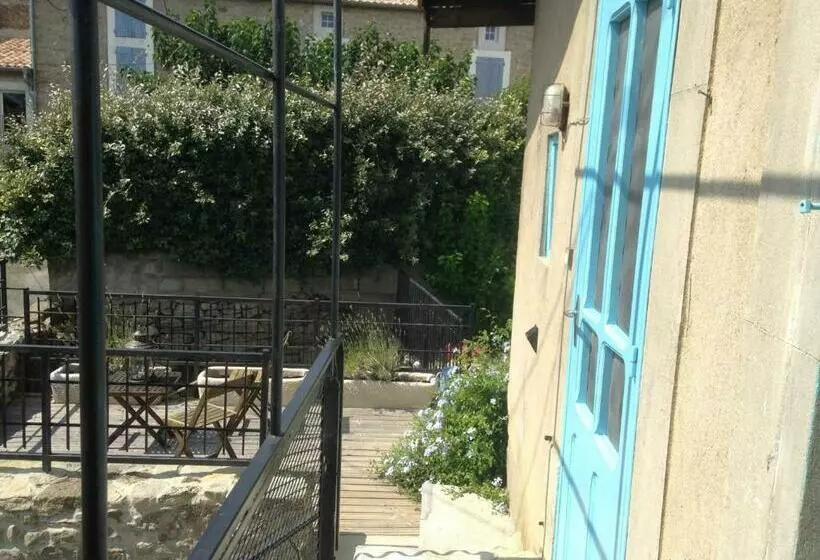 Aamiaismajoitus (B&B) Chambre Du Charron