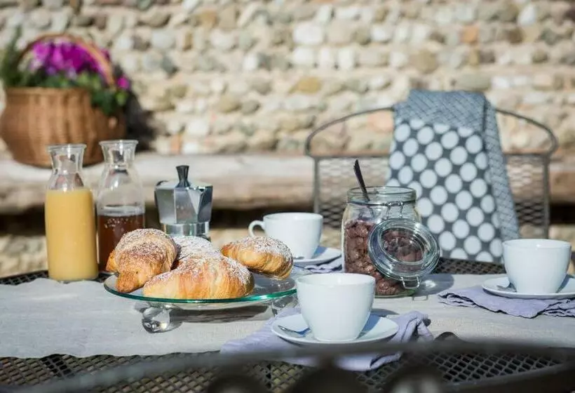 Aamiaismajoitus (B&B) Edera Dei Guatto