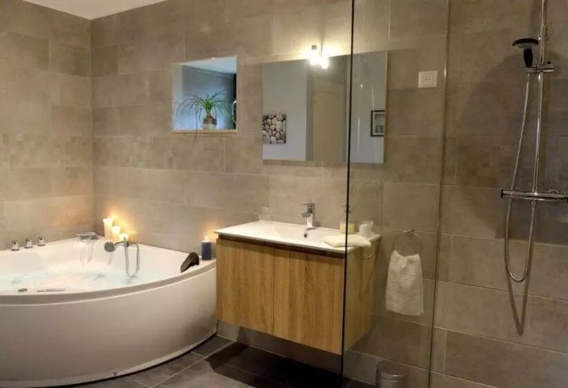 Aamiaismajoitus (B&B) L Esperluète