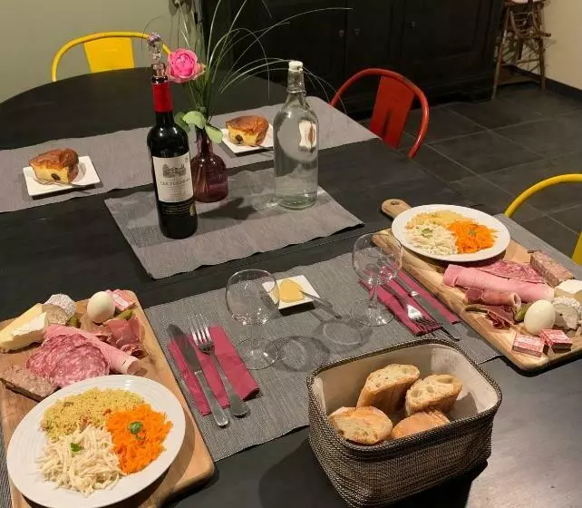 Aamiaismajoitus (B&B) L Esperluète