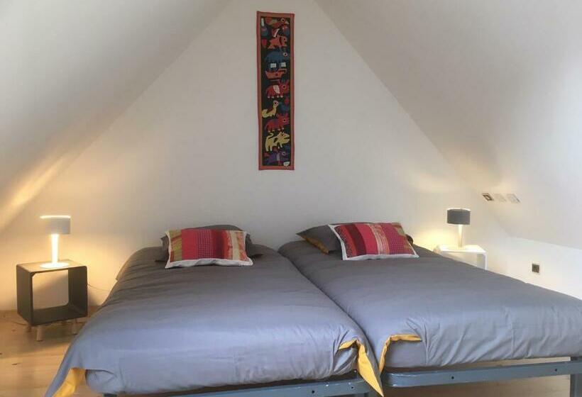 مبيت وإفطار La Chamade