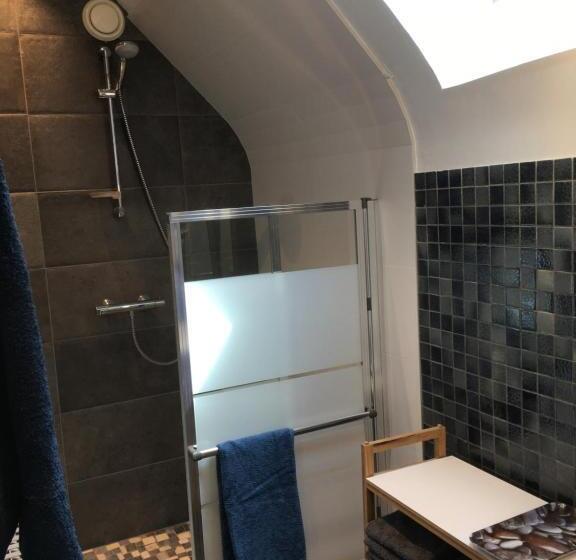 مبيت وإفطار La Chamade