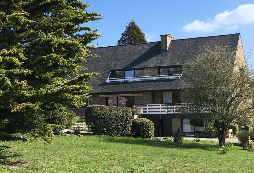 مبيت وإفطار La Chamade