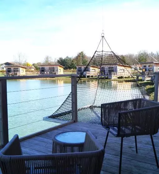 Hotelli écolodges Du Golf Du Sauternais