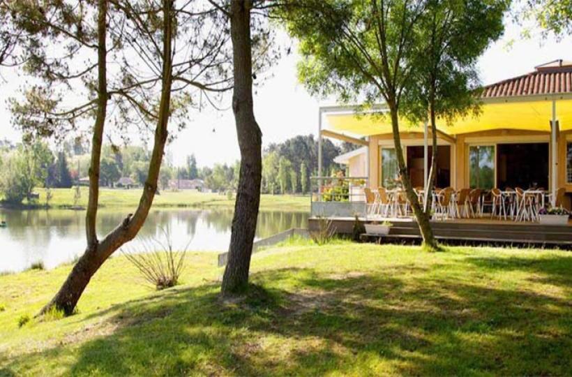 Отель écolodges Du Golf Du Sauternais