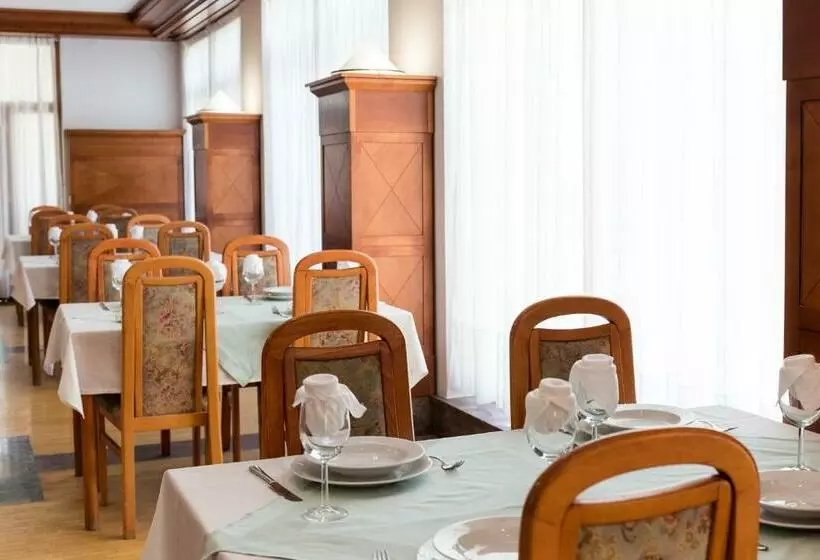 پانسیون Houston Resort