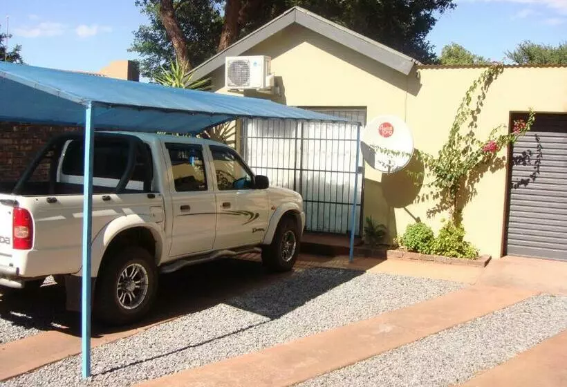 Majatalo Kudu Cottages