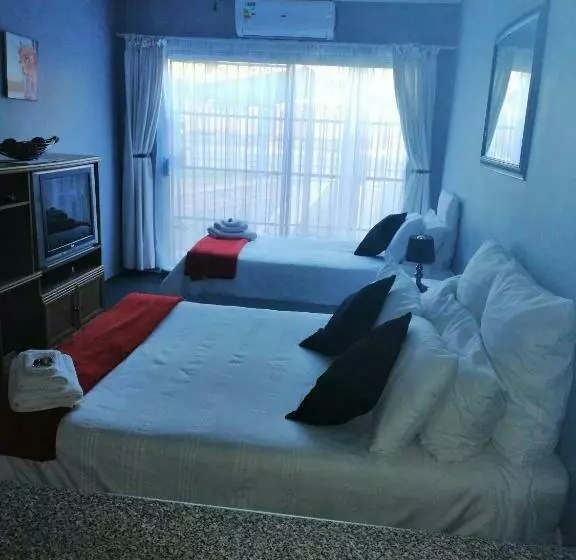 Majatalo Kudu Cottages