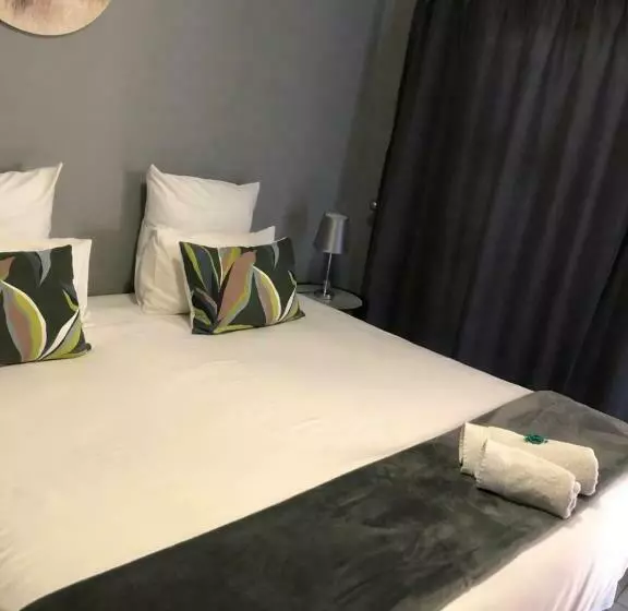 Majatalo Kudu Cottages