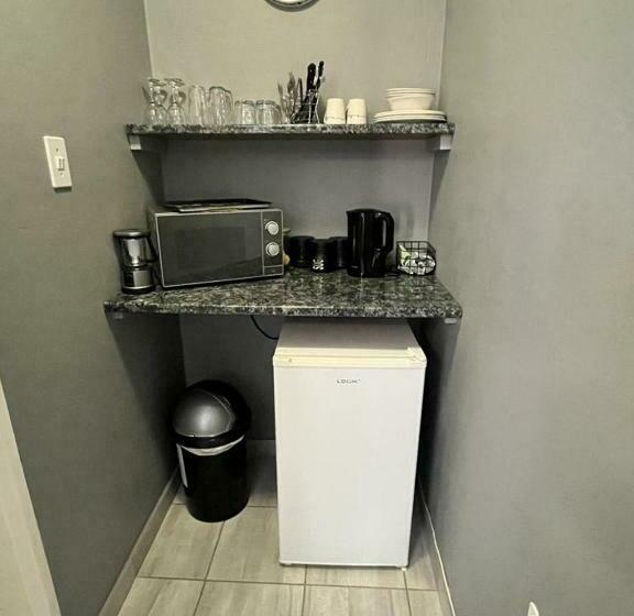 بنسيون Kudu Cottages