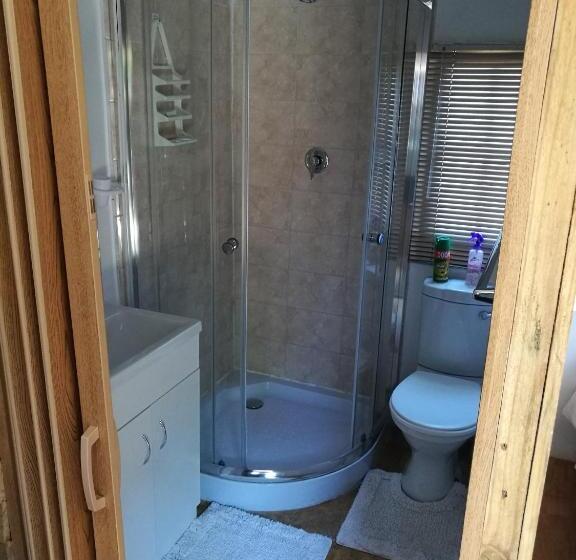 بنسيون Kudu Cottages