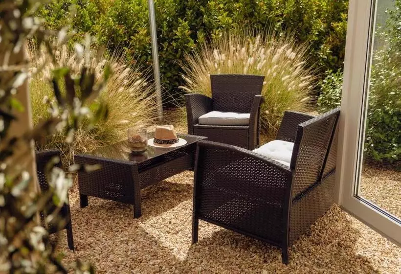 Majatalo The Bean Tree