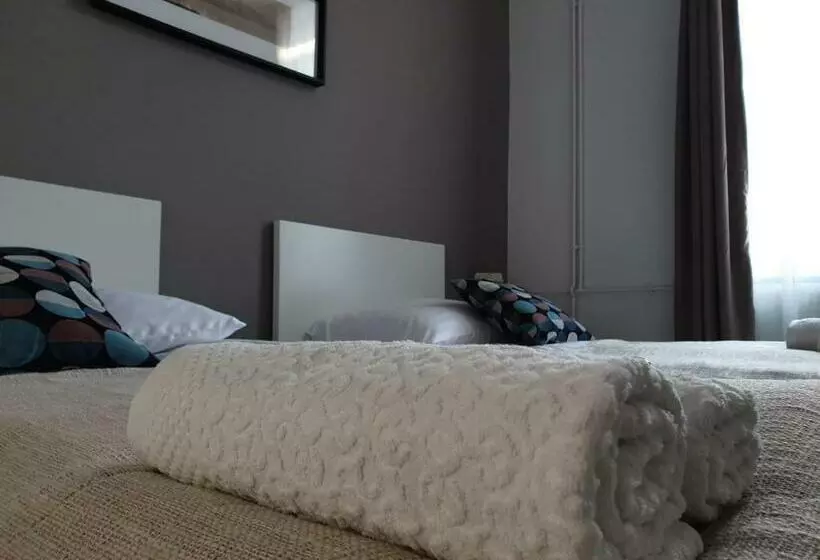 Aamiaismajoitus (B&B) Center Rooms