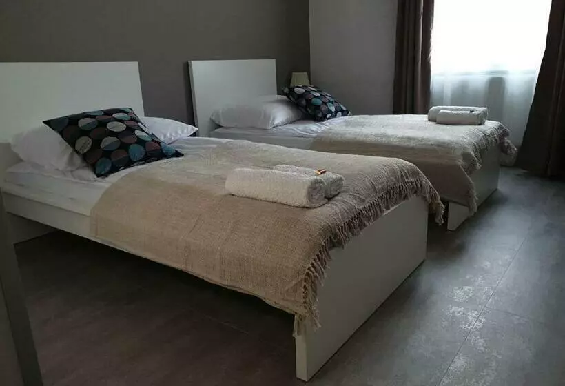 Aamiaismajoitus (B&B) Center Rooms