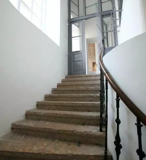 Aamiaismajoitus (B&B) Center Rooms