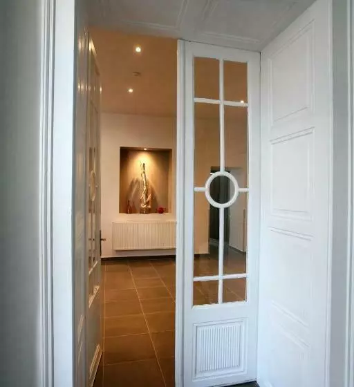 Aamiaismajoitus (B&B) Center Rooms