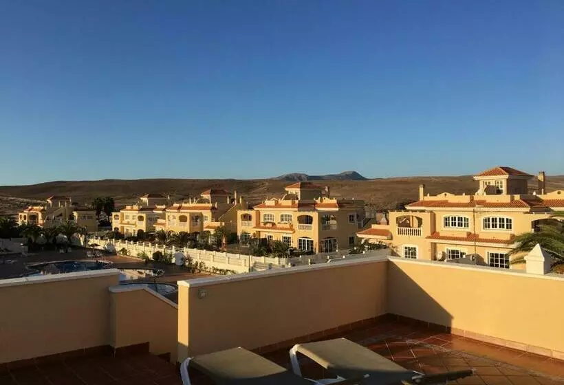 Las Rocas Golf And Sea