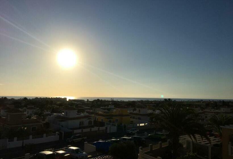 Las Rocas Golf And Sea